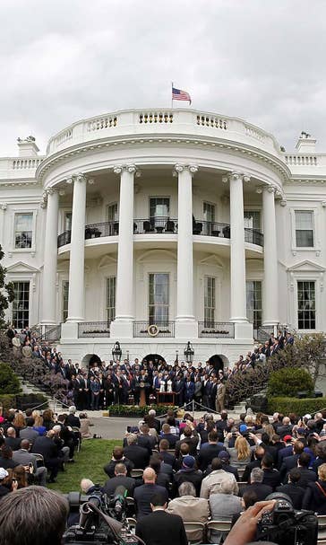 Capitals take private tour of The White House